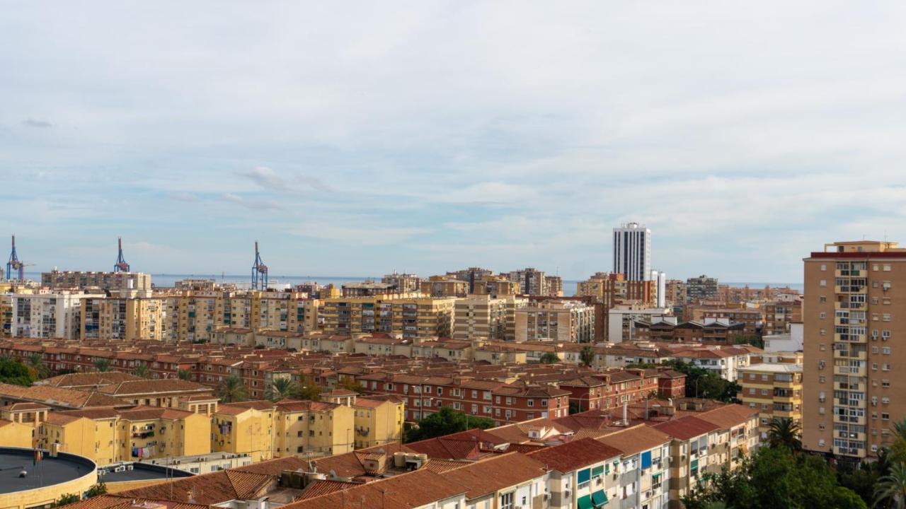 Апартаменты Malaga Grandview Retreat Экстерьер фото
